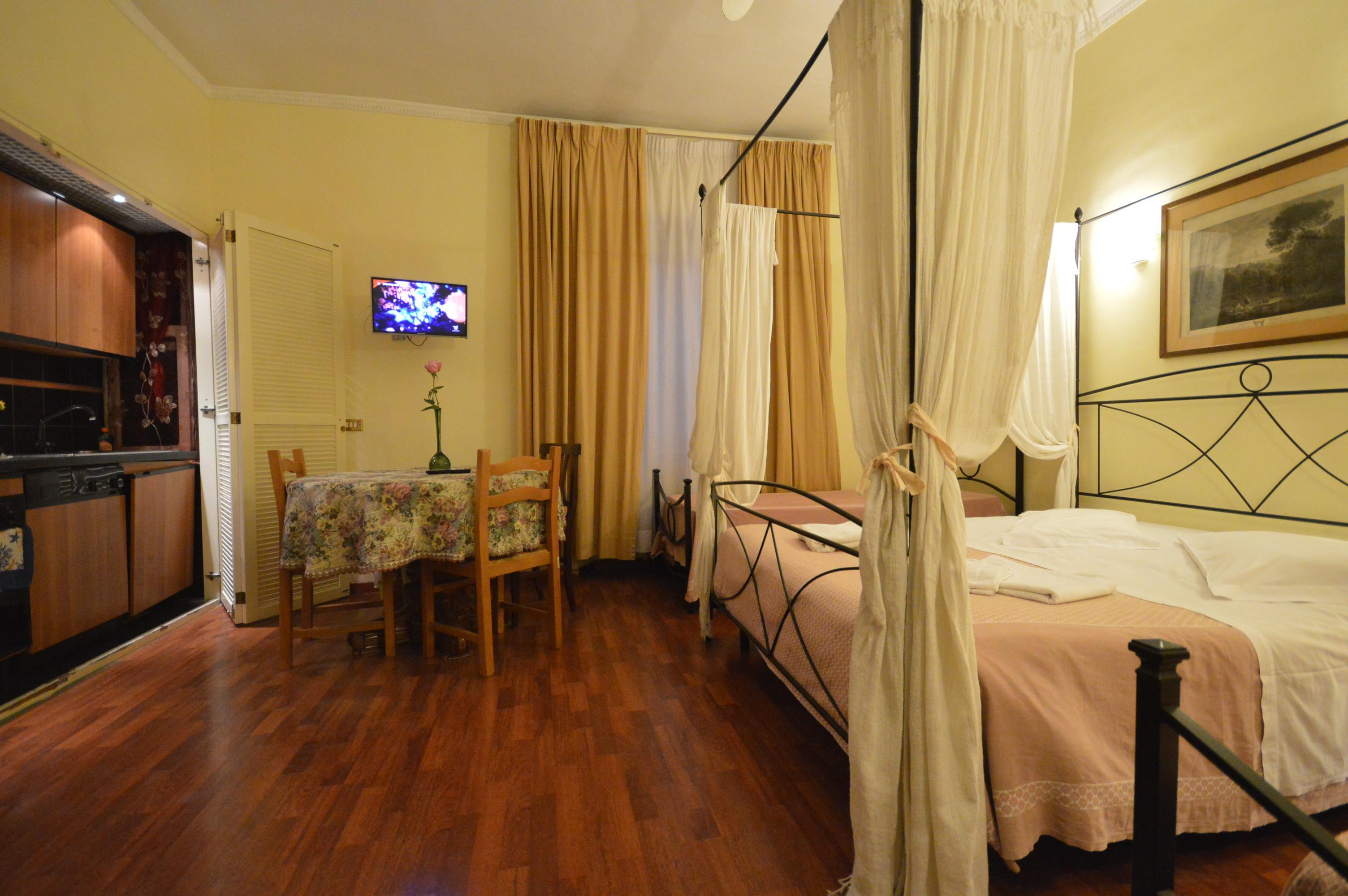 Alexis Hotel